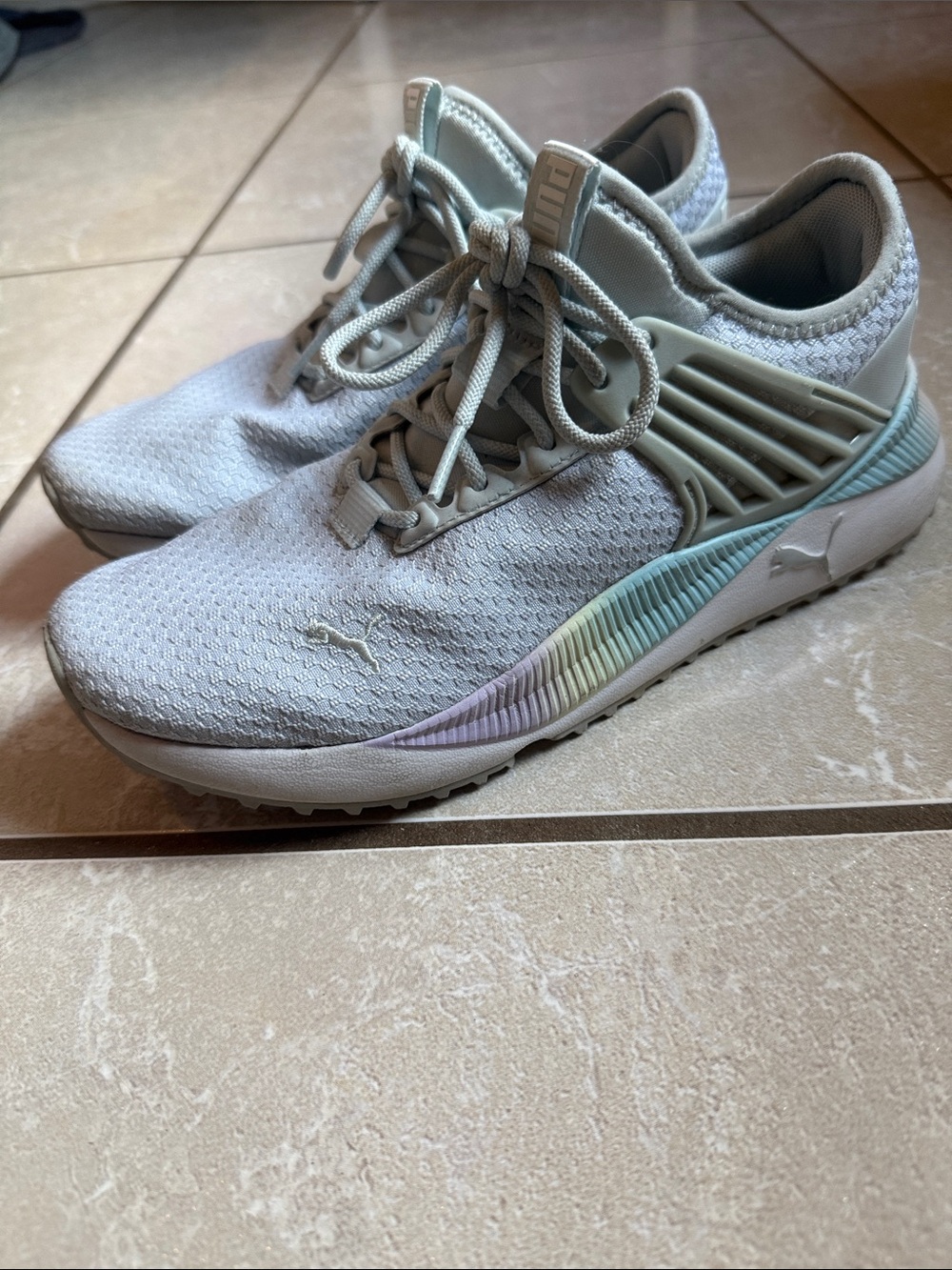 Puma Women's Light Gray Athletic Sneakers with Pastel Rainbow Midsole